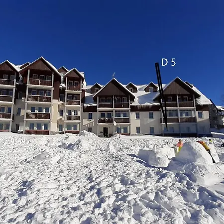 Horni Misecky Apartmany Mons D U Sjezdovky * هورني ميسيكي